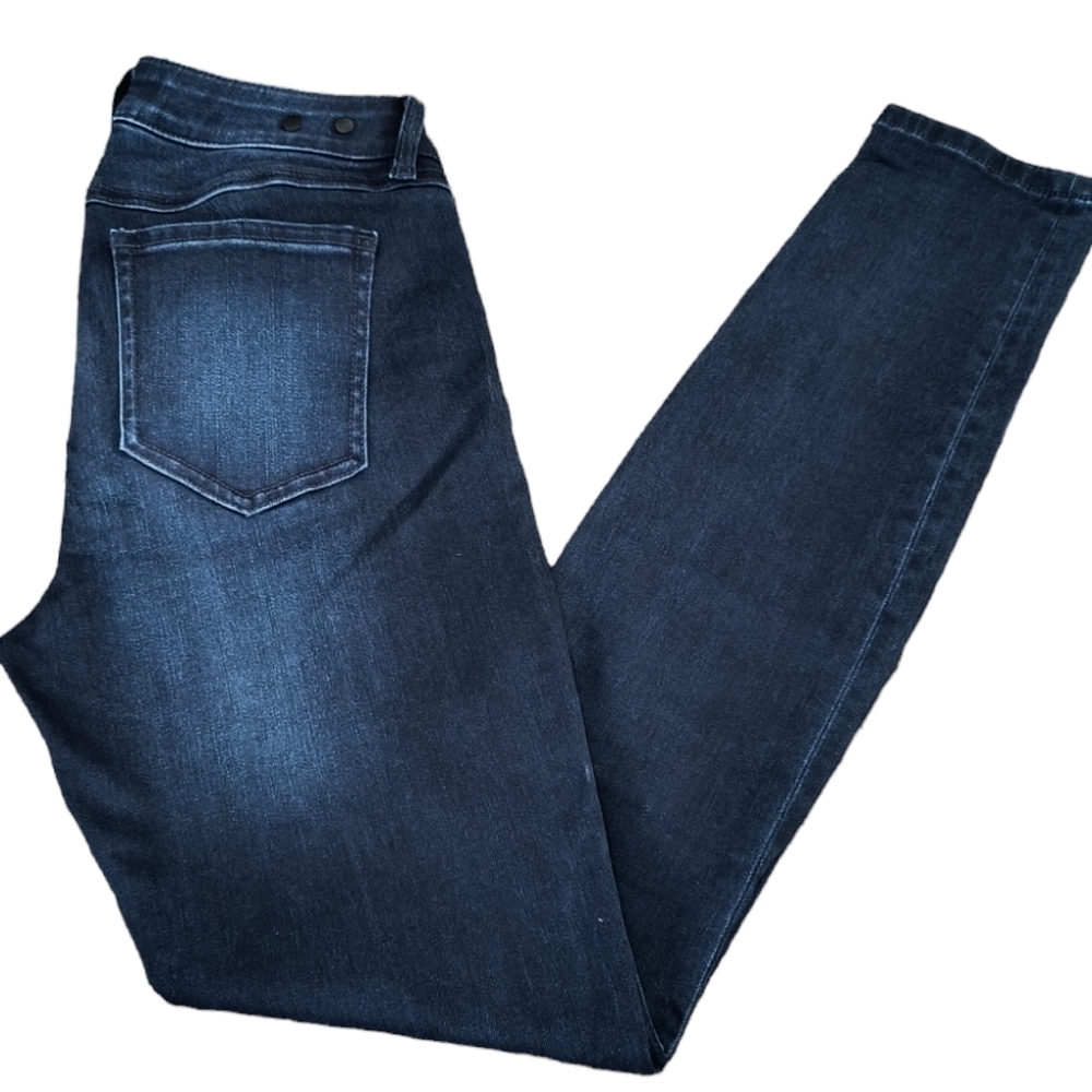 Cabi Skinny Jeans 3193 Womens  Dark Wash Distressed Stretch Denim Size 4